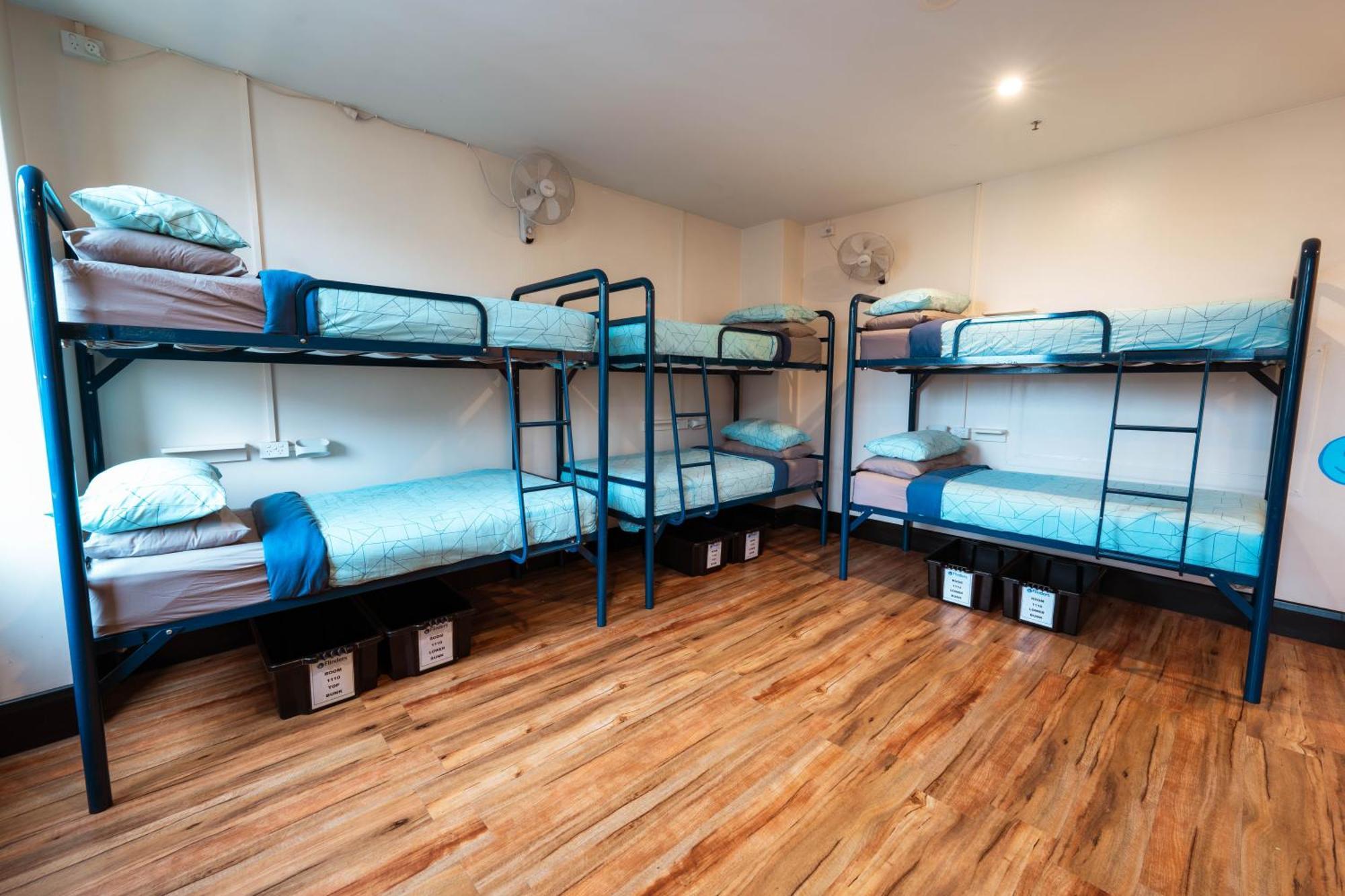 Хостел Flinders Backpackers Мельбурн Экстерьер фото