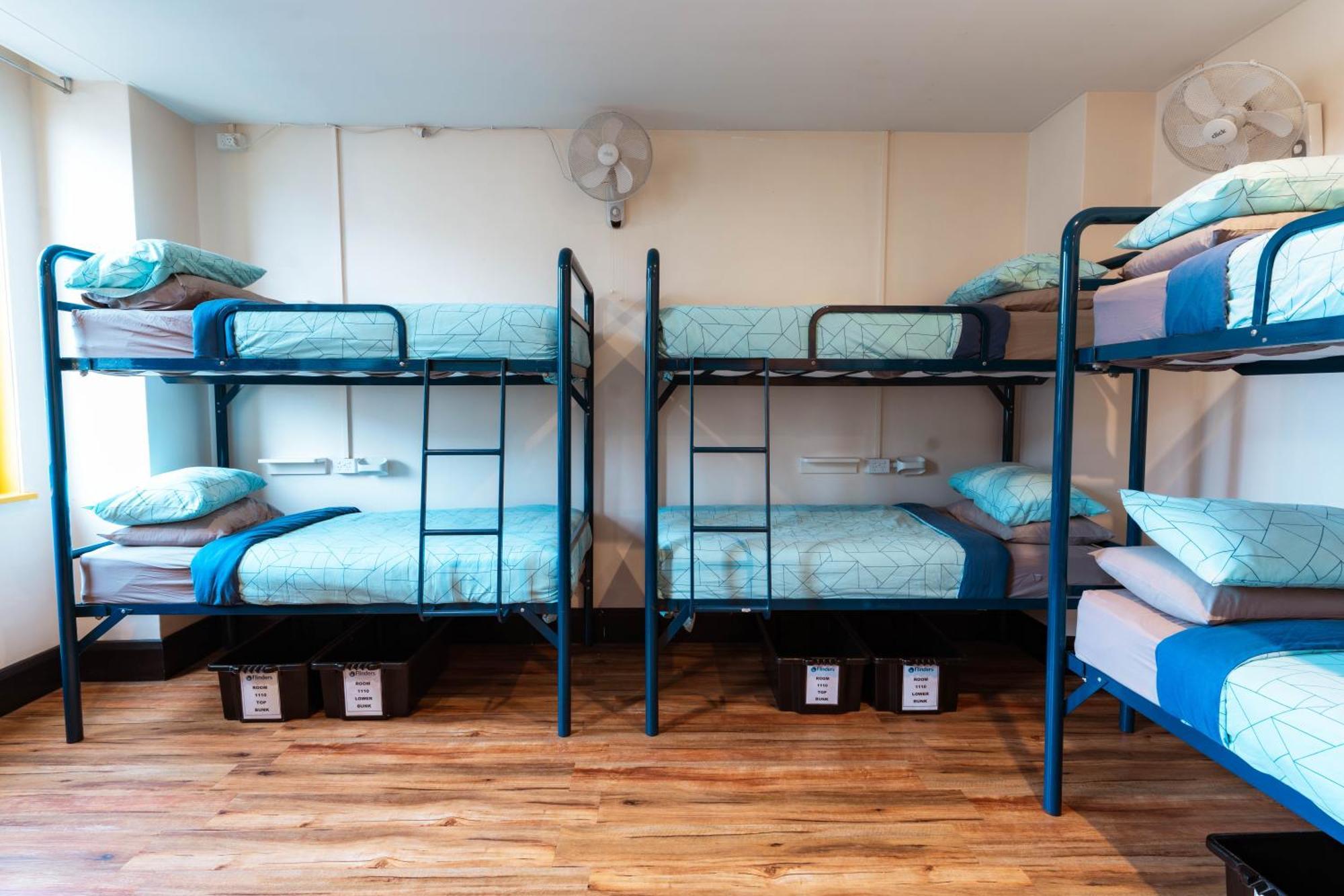 Хостел Flinders Backpackers Мельбурн Экстерьер фото